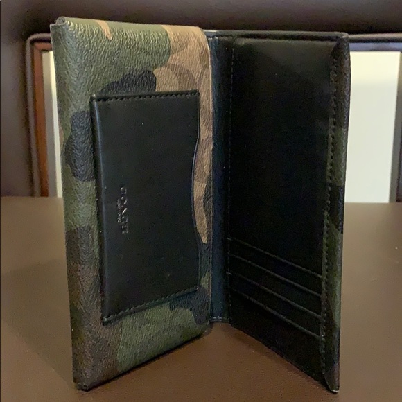 Coach Universal Camo Phone Wallet - Picture 2 of 3